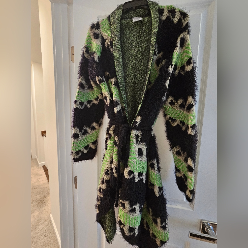 Green, Black & White Wrap Sweater Size L